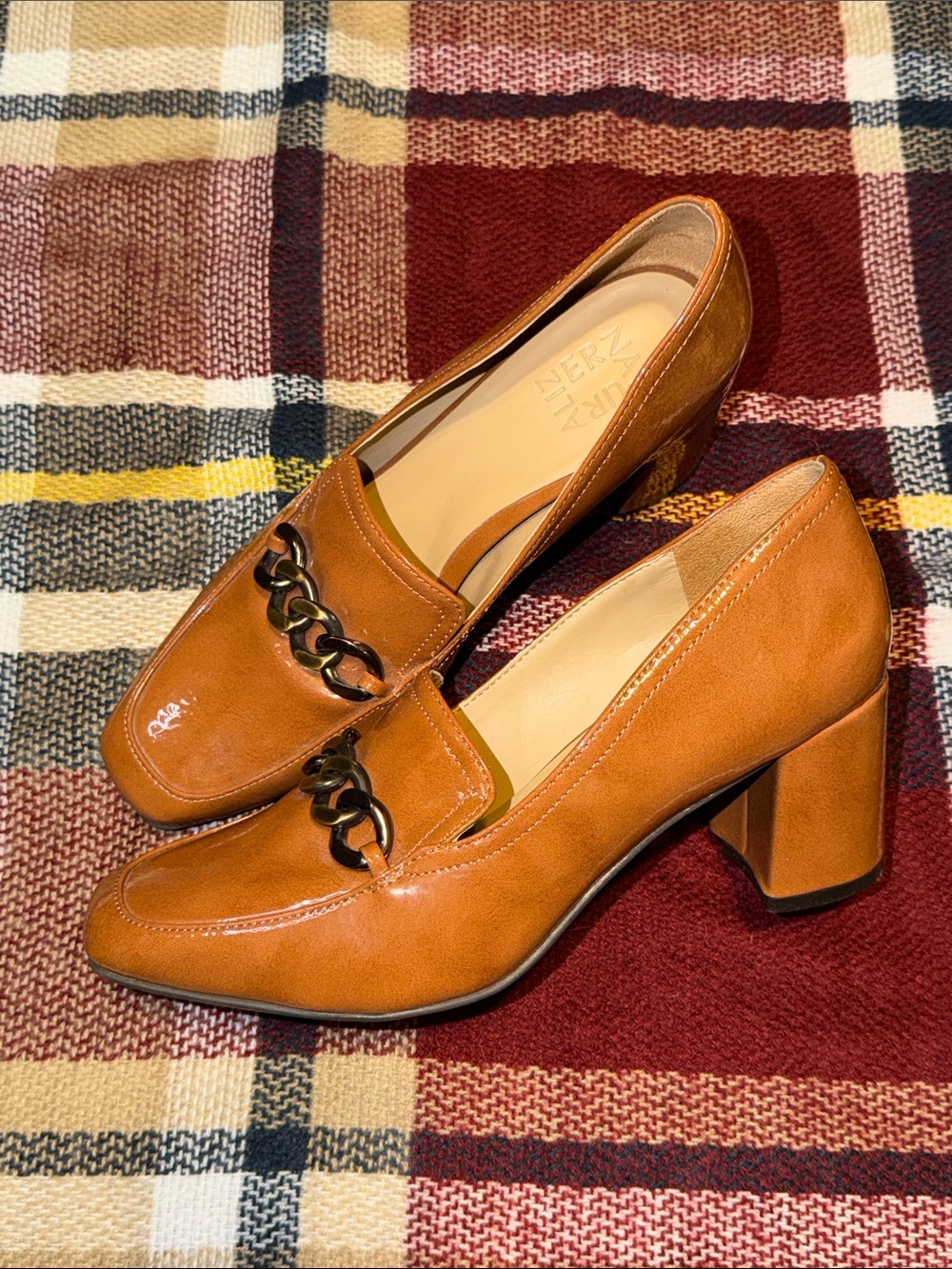 Naturalizer Wynrie Heeled Loafer Pump Square Toe Chain Bit Cognac Tan women 8.5